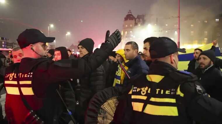 В Амстердаме продлен режим ЧП после антисемитского погрома