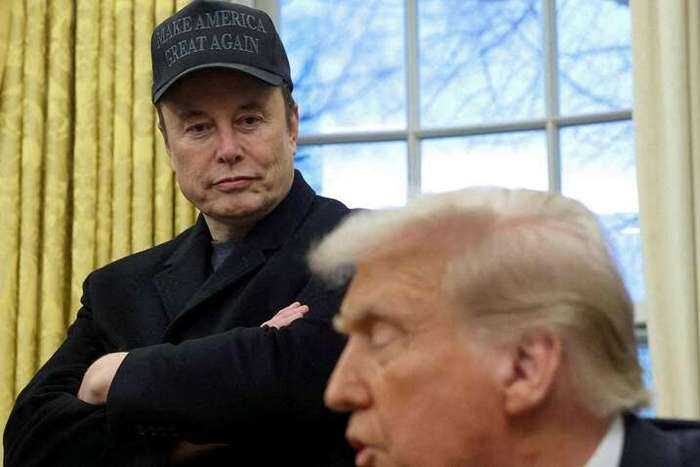 Илон Маск обвиняет торгового советника Трампа в разработке неэффективных тарифов
