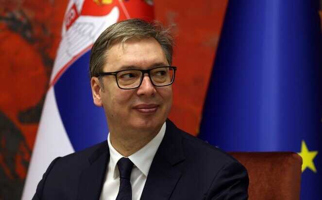 ЕС предупредил Сербию о последствиях визита президента на Парад Победы в Москву