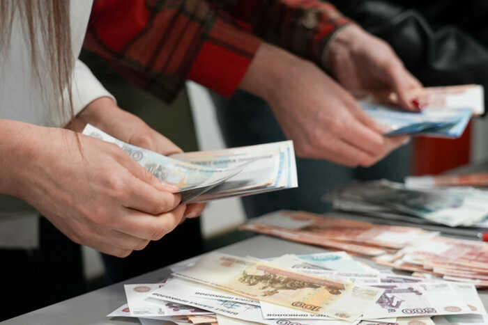 Пенсионерка передала аферистам 43 миллиона рублей, продав всё имущество
