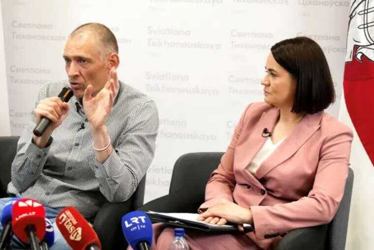 Сергей Тихановский расплакался, отвечая на вопрос о детях на брифинге