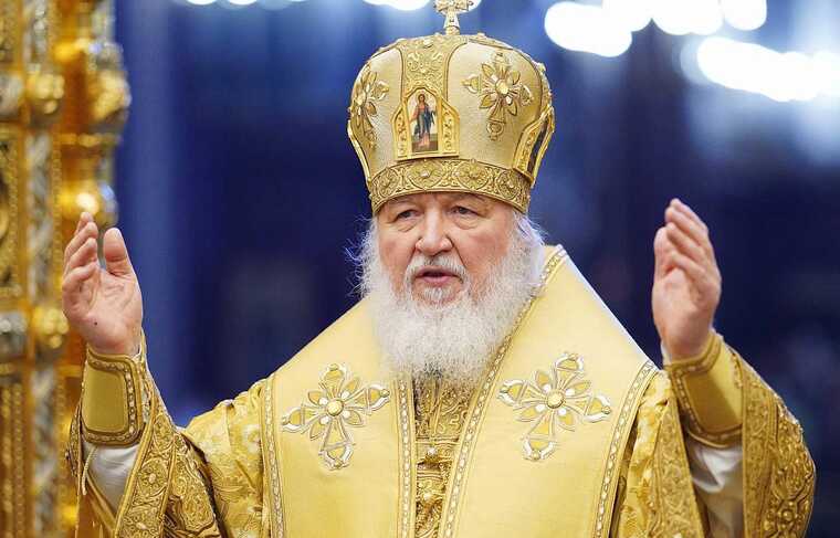 Роскошь и технологии: Патриарх Кирилл демонстрирует коллекцию дорогих часов